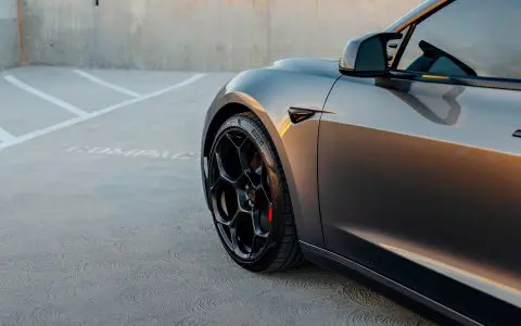 A UP-05 Forged Wheel on a Quicksilver Tesla Model 3 Performance.