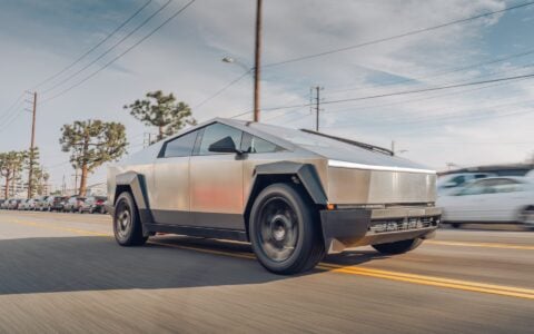 Cybertruck - Cybrhex 22in carbon fenders-7