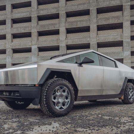 Tesla Cybertruck – UP CYBRHEX Forged Wheels in Satin Titanium