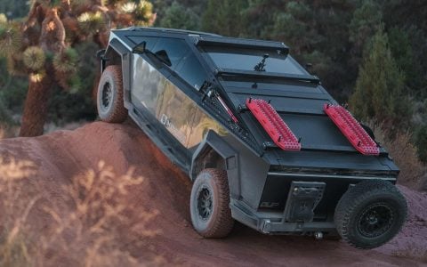 cybertruck-rock sliders-tesla-parts -2