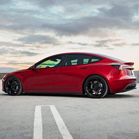 Ultra Red Tesla Model 3 – UP-05 Forged Wheels in Gloss Black