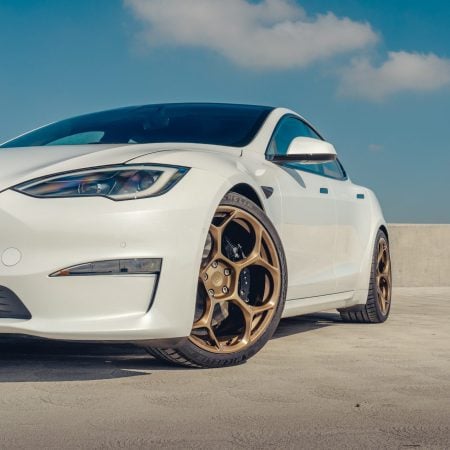 Pearl White Multi-Coat Tesla Model S – UP-05 Forged Wheels in Satin Bronze