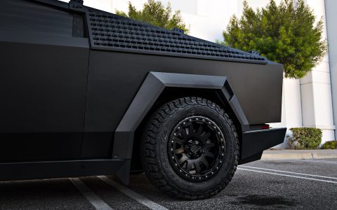 Black Tesla Cybertruck Roof Rails Molle Panels Side Top Rack with Black Forged Beadlock Wheels for Off-Road by Unplugged 1920px Image (11)