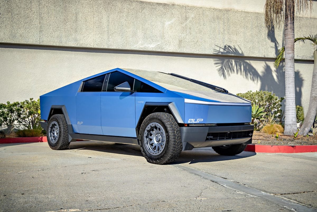 Gloss Dusk Sky Blue Tesla Cybertruck – UP-03 Forged Beadlock Wheels in Satin Titanium