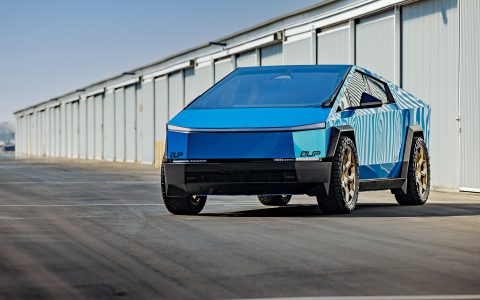 Tesla Cybertruck blue bronze 24 inch CYBRHEX wheels Unplugged performance 1920px image (12)