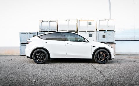 Tesla Model Y 21 inch gloss black UP-05 forged wheels big brake bit bbk unplugged performance 1920px image (5)