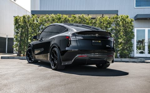 Tesla Model Y with Carbon Aero Parts on 21 inch UP-03 Forged Wheels In Gloss Black