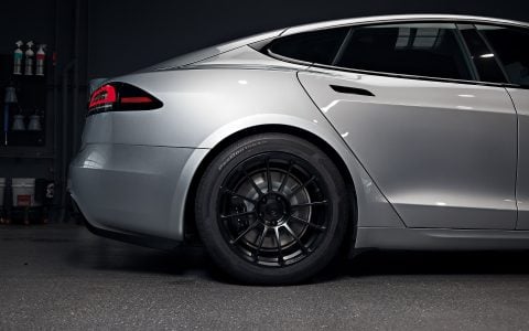 Lunar Silver Tesla Model S Plaid with UP-03 Forged Wheels in Satin Black
