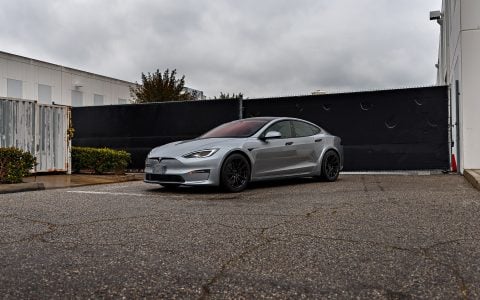 Lunar Silver Tesla Model S Plaid with UP-03 Forged Wheels in Satin Black