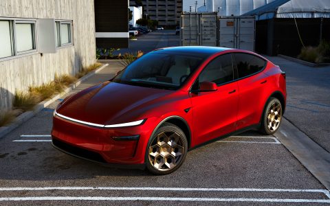 Ultra Red Tesla Model Y Juniper with Satin Bronze Cybrhex Forged Wheels 1920px (10)