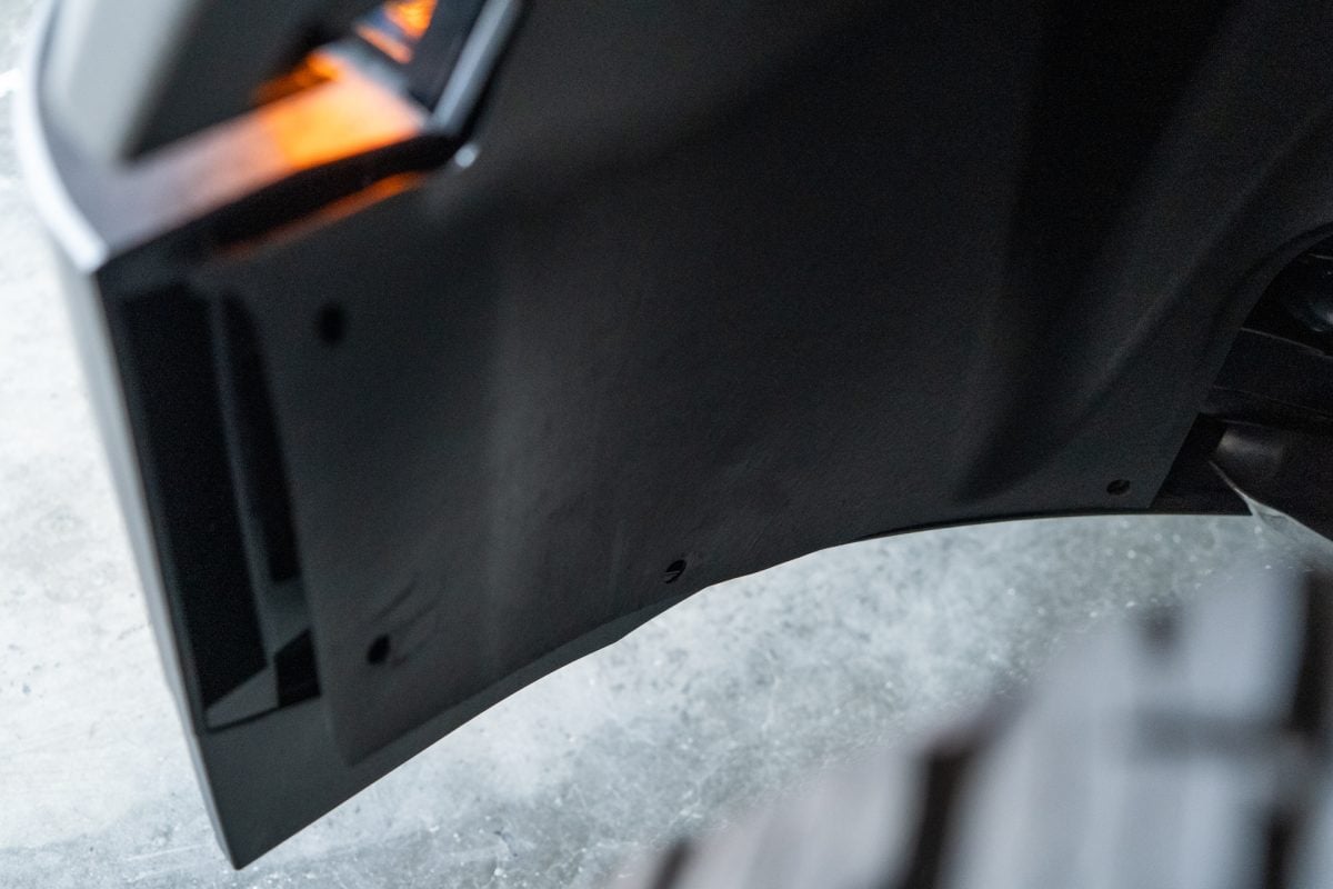 TESLA CYBERTRUCK HD FRONT BUMPER WITH FRONT BULL BAR UP INVINCIBLE 00023_1920