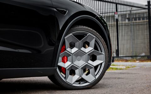 Black 2026 Tesla Model Y Juniper with BBK on 22" UP Forged CYBRHEX Wheels in Satin Titanium