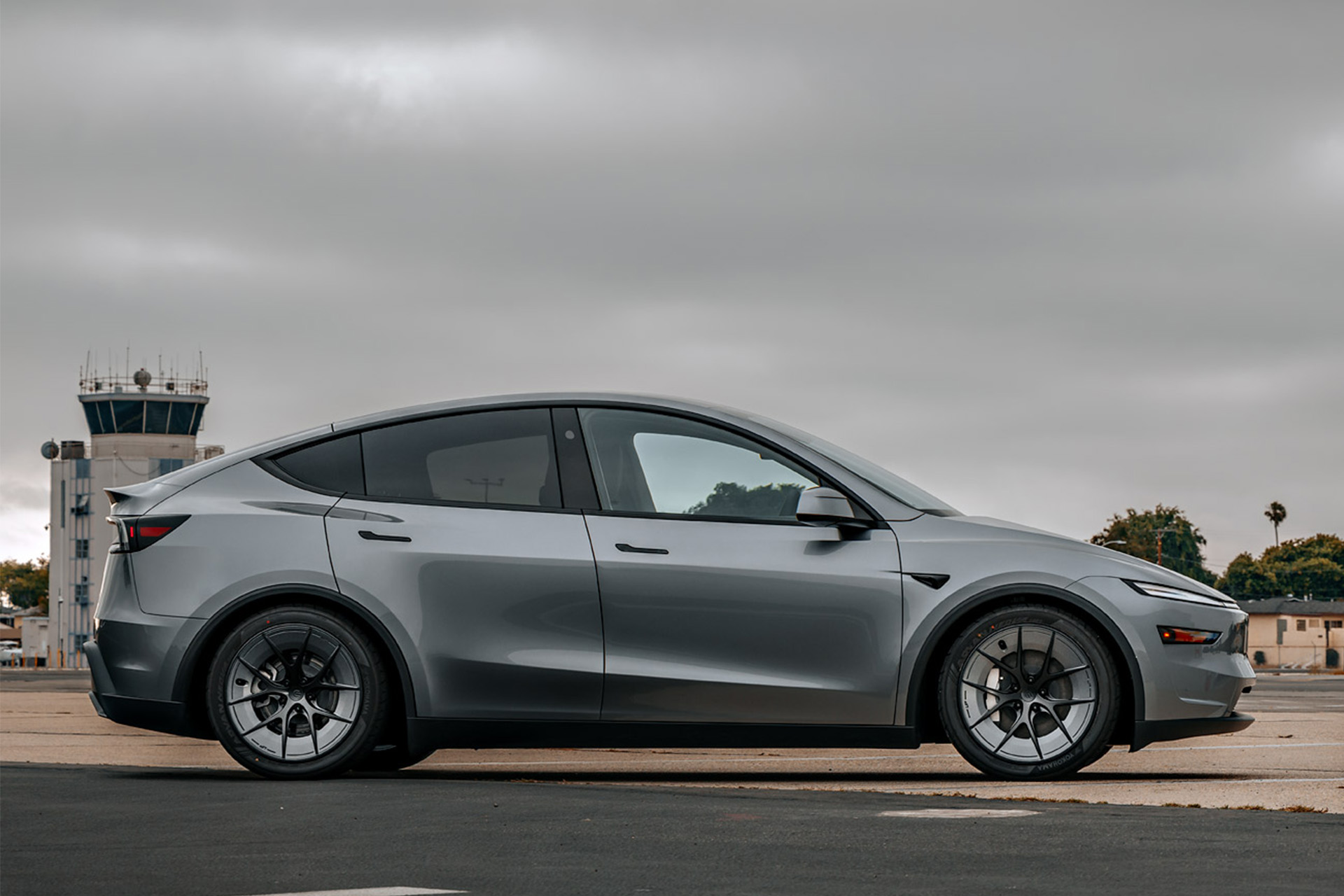 Unplugged Performance Model Y