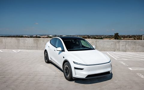 White Tesla Model Y Juniper UP Forged UP-RW Road Warrior Wheels 9 White Tesla Model Y Juniper UP Forged UP-RW Road Warrior Wheels