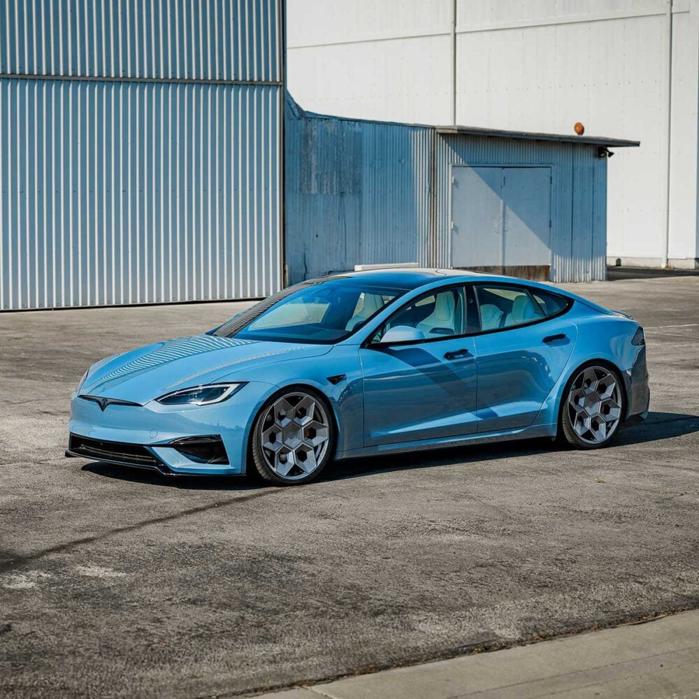 ヨッシー Tesla Model S 20-Inch UP Forged CYBRHEX Wheel and Tire Package