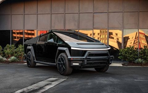 Gloss Black Tesla Cybertruck UP INVINCBILE Build with Steel Bumpers Rock Sliders Unplugged Performance 1920px200kb (12)
