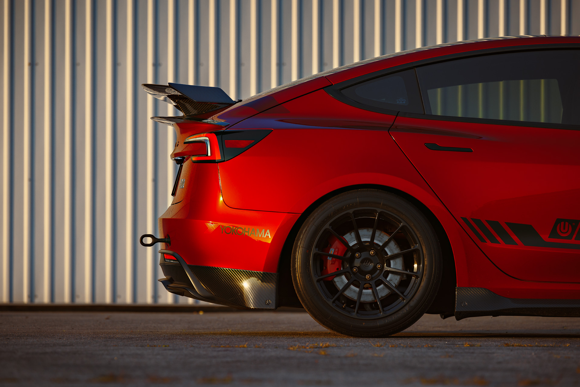 Ascension-RR Rear Carbon Fiber Wing: Functional Aero for the 2024+ Tesla Model 3 Highland 8 Tesla Model 3 UP Ascension-RR Rear Carbon Fiber Wing Set Unplugged Performance 1920px (13)