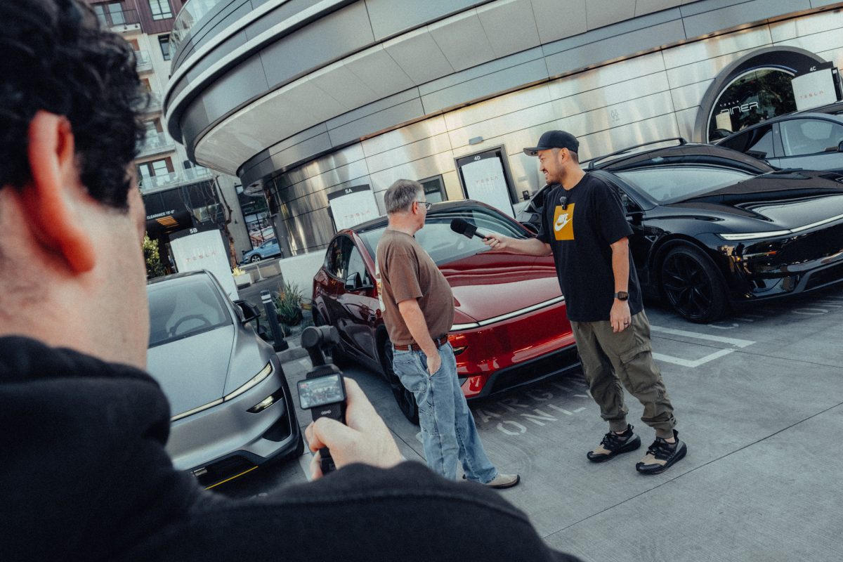 Tesla Model Y Performance Owners Take Over Tesla Diner for a UP Community Meetup