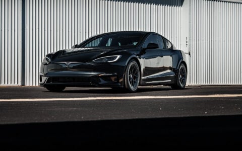 Diamond Black Tesla Model S on 19-Inch UP-RW FF Wheels