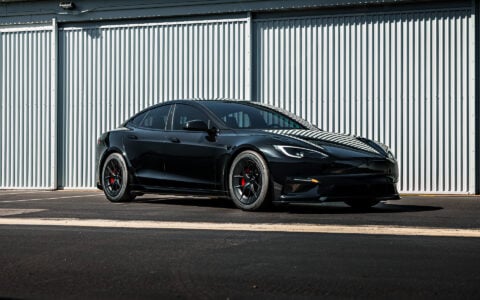 Diamond Black Tesla Model S on 19-Inch UP-RW FF Wheels