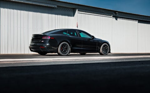 Diamond Black Tesla Model S on 19-Inch UP-RW FF Wheels