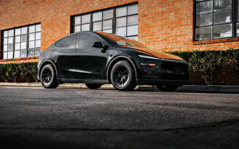 Diamond Black Tesla Model Y Juniper Long Range on 19-Inch UP-RW FF Wheels