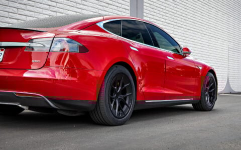 Red Tesla Model S 85D on UP-RW Flow Formed 19-inch Wheels Unplugged Performance 1920px (8)