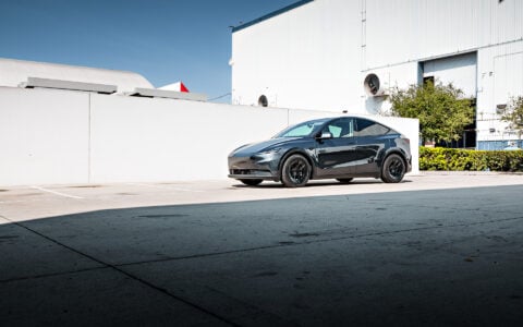 Stealth Grey Tesla Model Y Standard on 19-Inch UP-RW FF Wheels 3 Stealth Grey Tesla Model Y Standard on 19-Inch UP-RW FF Wheels