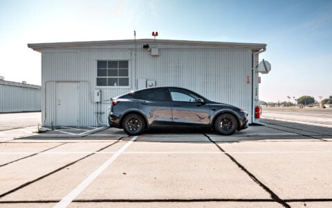 Stealth Grey Tesla Model Y Standard on 19-Inch UP-RW FF Wheels 8 Stealth Grey Tesla Model Y Standard on 19-Inch UP-RW FF Wheels