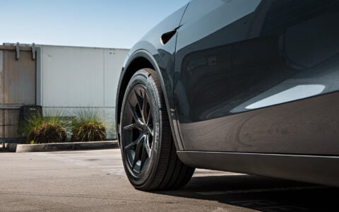 Stealth Grey Tesla Model Y Standard on 19-Inch UP-RW FF Wheels 12 Stealth Grey Tesla Model Y Non Premium UP-RW FF 19-Inch Wheels Unplugged Performance 1920px (12)