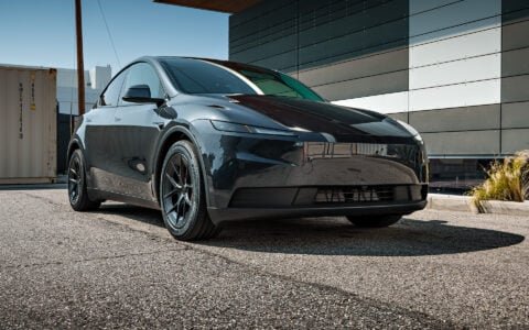 Stealth Grey Tesla Model Y Standard on 19-Inch UP-RW FF Wheels 6 Stealth Grey Tesla Model Y Standard on 19-Inch UP-RW FF Wheels