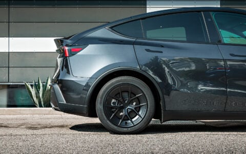 Stealth Grey Tesla Model Y Standard on 19-Inch UP-RW FF Wheels 9 Stealth Grey Tesla Model Y Standard on 19-Inch UP-RW FF Wheels