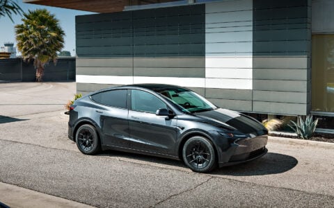 Stealth Grey Tesla Model Y Standard on 19-Inch UP-RW FF Wheels 7 Stealth Grey Tesla Model Y Standard on 19-Inch UP-RW FF Wheels