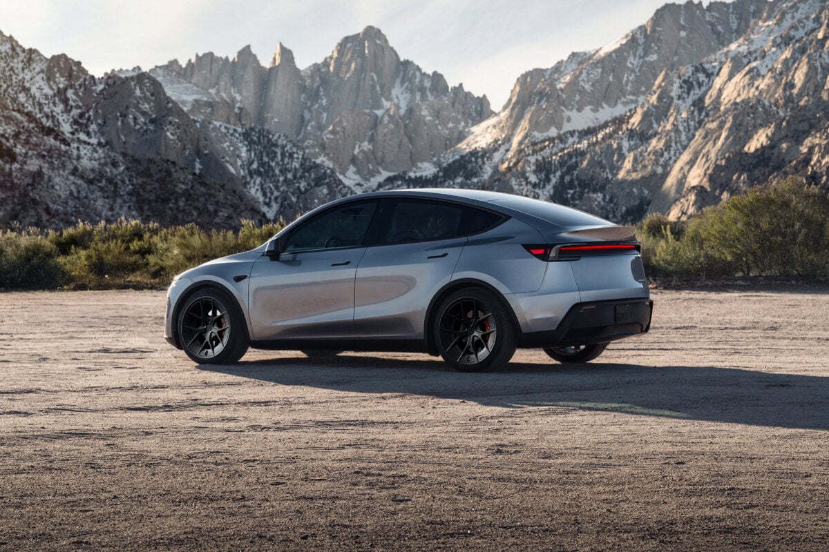 Unplugged Performance S Apex - Detailed Build Showcase Image