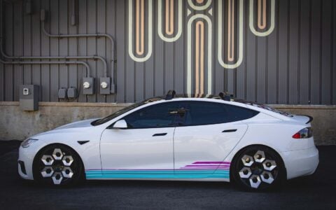 White Tesla Model S Plaid on 21-Inch UP Forged CYBRHEX Wheels 2 White Tesla Model S Plaid on 21-Inch UP Forged CYBRHEX Wheels