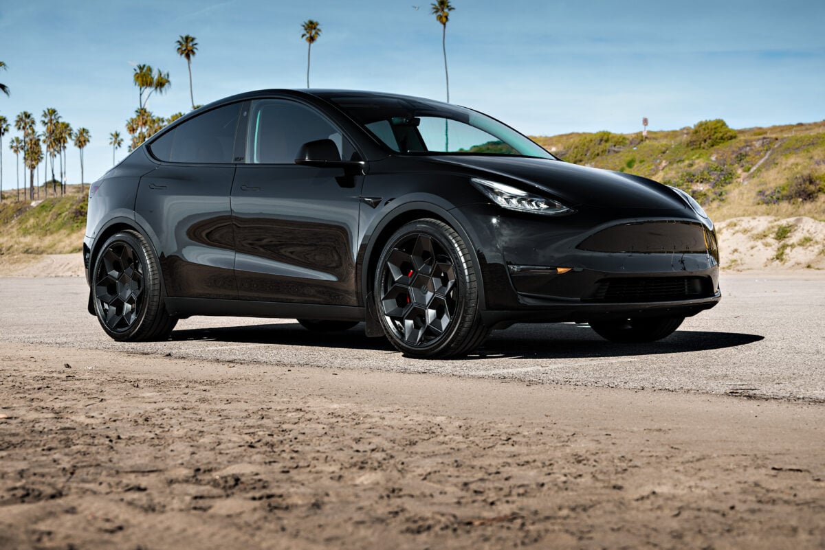Black Tesla Model Y on 22-Inch UP Forged CYBRHEX Wheels