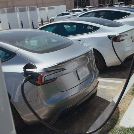 How Does a New Wheel and Tire Setup Affect Range? The Model 3 Performance Test That Made Us Rethink Staggered Fitment