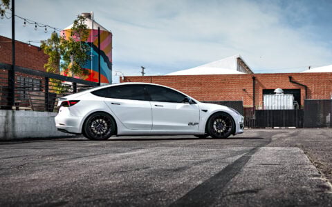 White Tesla Model 3 on 19-Inch UP Forged UP-03 Wheels 3 White Tesla Model 3 on 19-Inch UP Forged UP-03 Wheels
