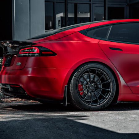 Tesla Model S Plaid On UP-03 Pikes Peak Spec Wheels