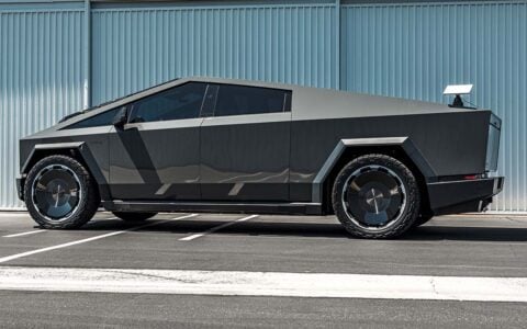 Tesla Cybertruck UP Forged CYBRDISC 24-Inch Wheels Gloss Black Finish Unplugged Performance 3