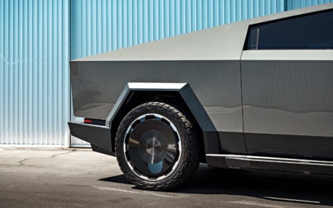 Tesla Cybertruck UP Forged CYBRDISC 24-Inch Wheels Unplugged Performance 6