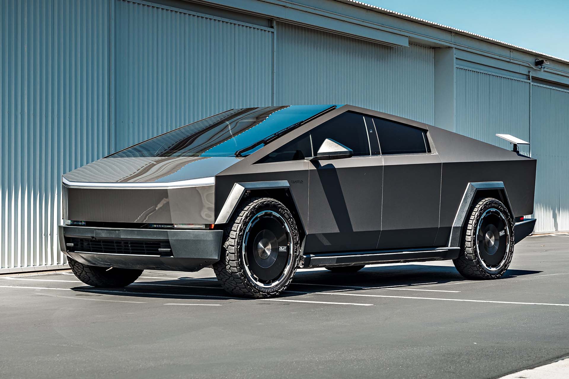 CYBRDISC Is Here: A New VIP Look for Tesla Cybertruck 3 Tesla Cybertruck UP Forged CYBRDISC 24-inch Gloss Black Wheels Unplugged Performance
