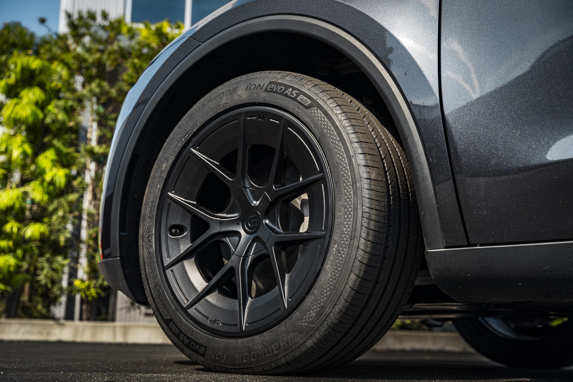 Tesla on UP-RW Flow Formed 19-inch Wheels Unplugged Performance 3840px (75)