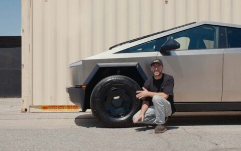Tesla 59k Cybertruck AWD First Look Unplugged Performance 7(1)