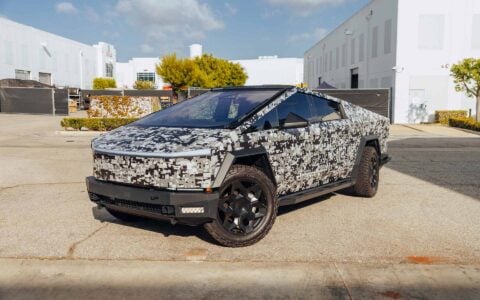 Digital Camo Tesla Cybertruck on 22-Inch UP Forged CYBRHEX Wheels 4 Digital Camo Wrapped Tesla Cybertruck UP Forged CYBRHEX Wheels Unplugged Performance 2
