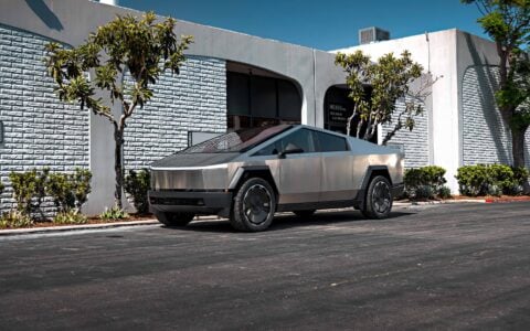 Tesla Cybertruck UP Forged 24-Inch Gloss Black CYBRDISC Wheels Unplugged Performance 7(1)