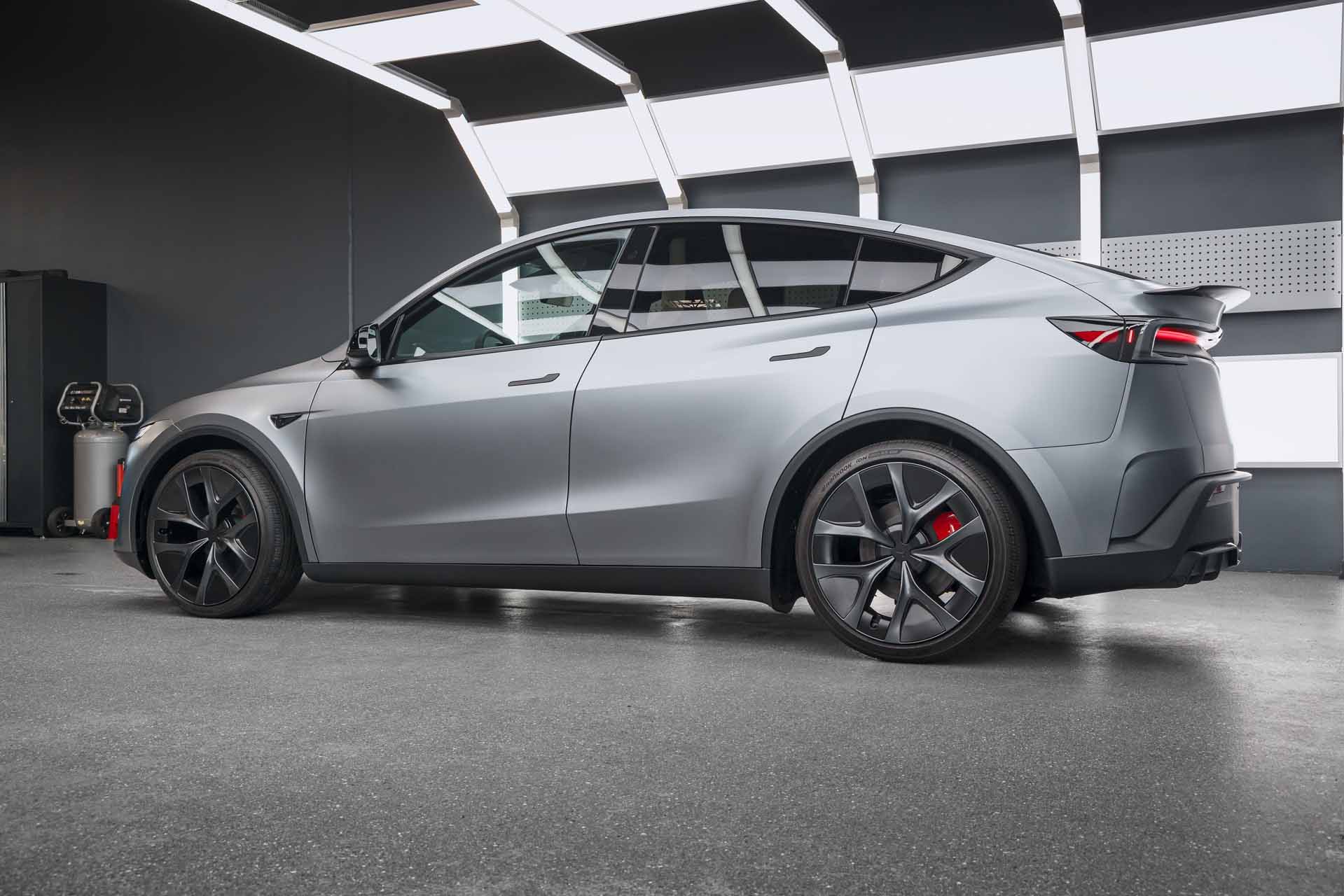 Quicksilver Goes STEALTH: Protecting a Model Y Performance at UP AutoSpa 13 Tesla Model Y 2026 Juniper Performance AutoSpa Service XPEL Stealth PPF Unplugged Performance 22