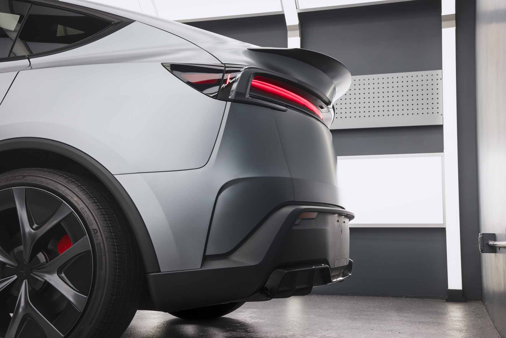 Quicksilver Goes STEALTH: Protecting a Model Y Performance at UP AutoSpa 14 Tesla Model Y 2026 Juniper Performance AutoSpa Service XPEL Stealth PPF Unplugged Performance 23