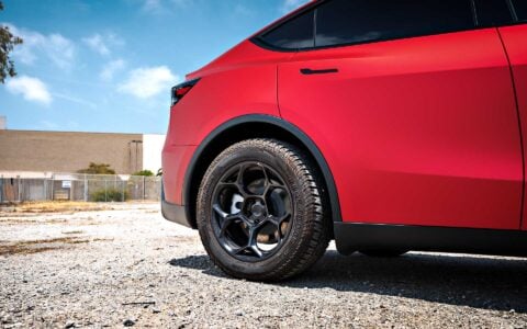 Tesla Model Y Juniper with Leveling Lift Kit and UP-05 Forged Wheels Unplugged Performance 7